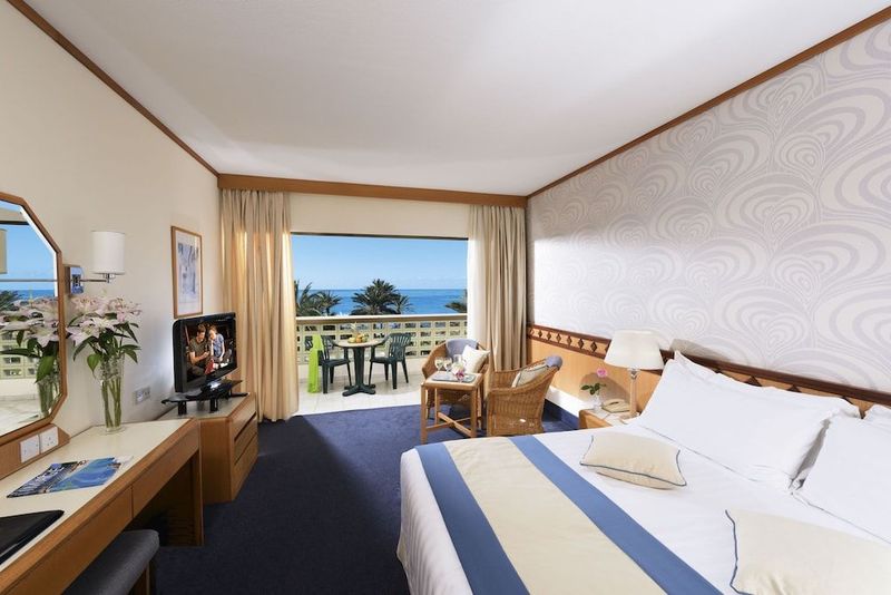 Constantinou Bros Athena Beach Hotel - Image 3