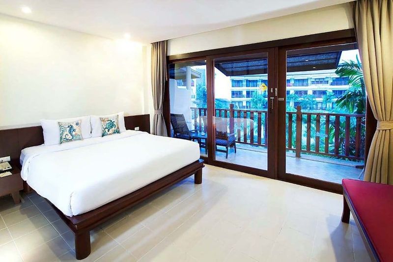 Arinara Bangtao Beach Resort - Image 2