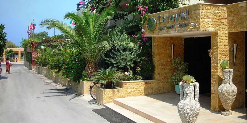 Caravel Hotel Apartments - Image 2