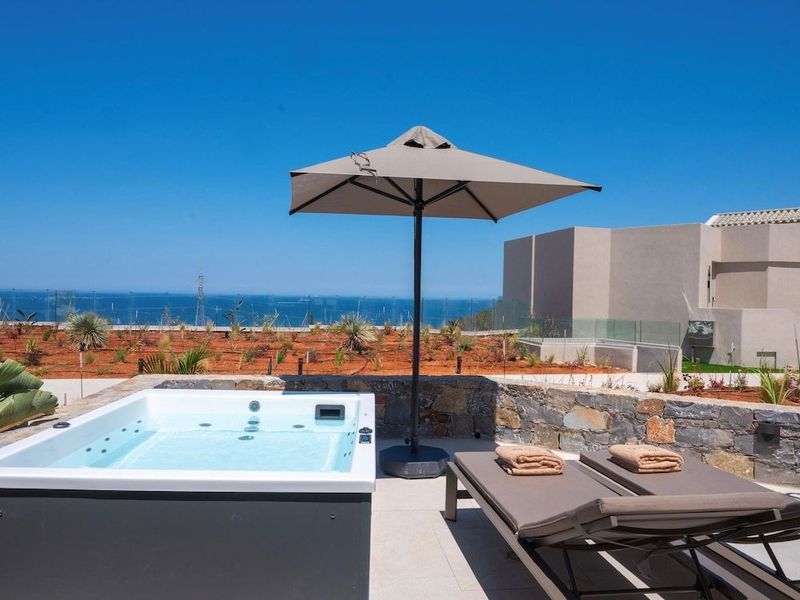 Galaxy Suites Boutique Resort - Image 6