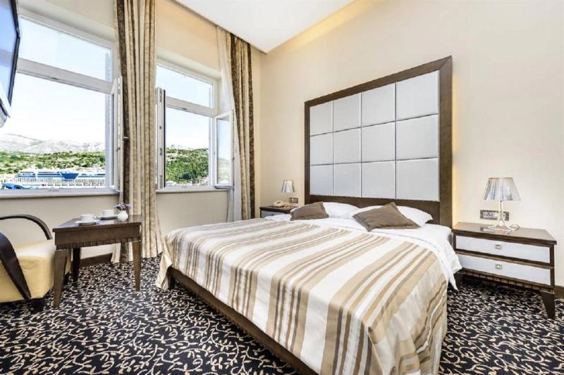 Hotel Lapad - Image 2