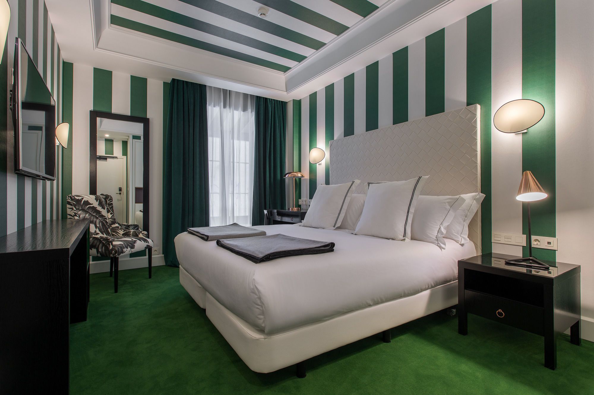 Room Mate Valeria Hotel - Image 9