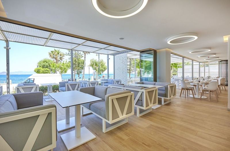Triton Boutique Hotel - Image 4