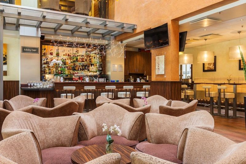 Avalon Hotel & Conferences - Image 7