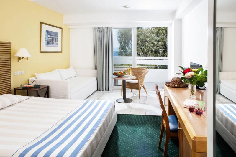 Dionysos Hotel - Image 2
