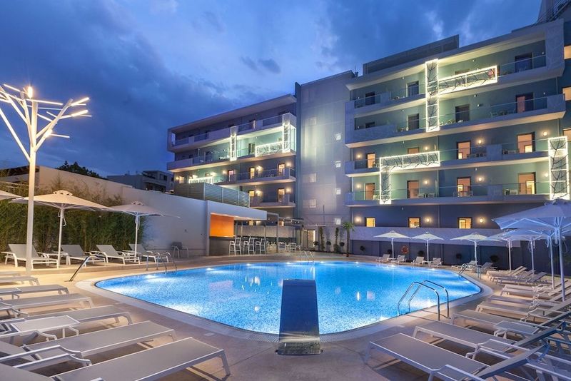 Blue Lagoon City Hotel - Image 7