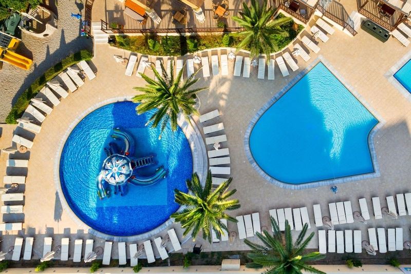 Sun Beach Resort - Image 8