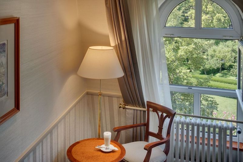 Adria Hotel Prague - Image 10