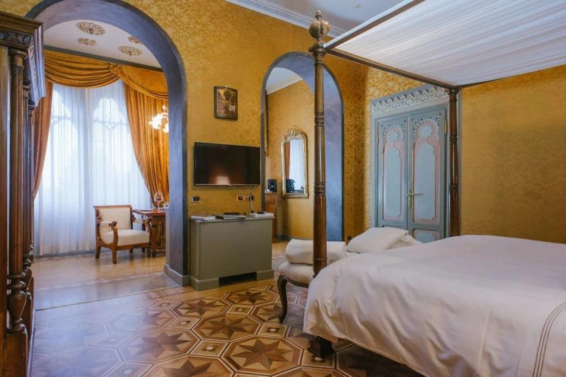 Villa Crespi - Image 5