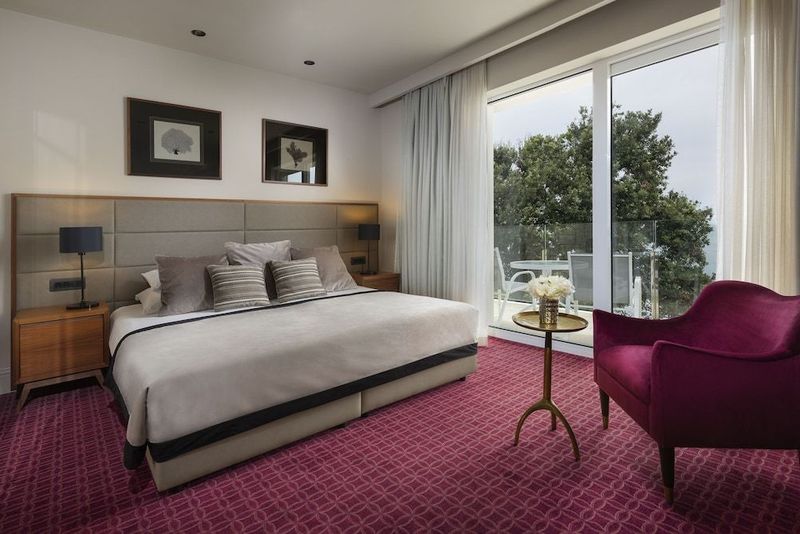 Royal Ariston Hotel - Image 7