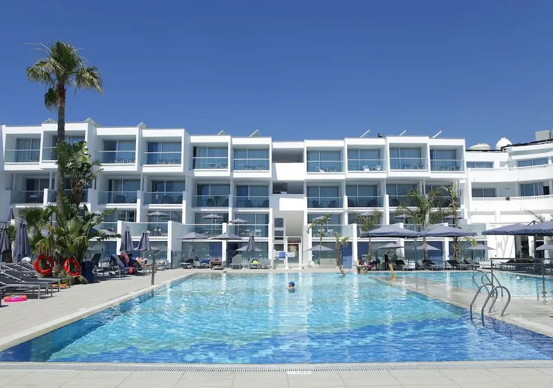 Limanaki Beach Hotel