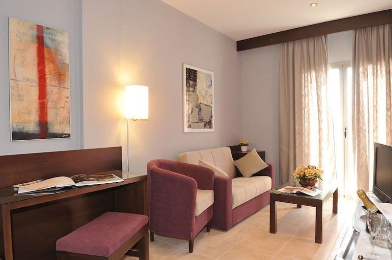 ON Aleta Room - Image 9