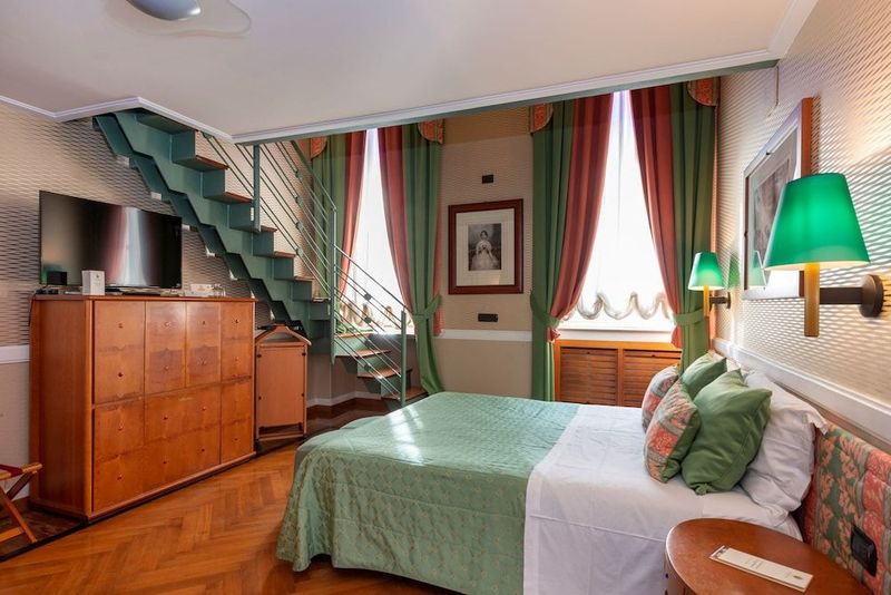 Grand Hotel Ortigia - Image 6