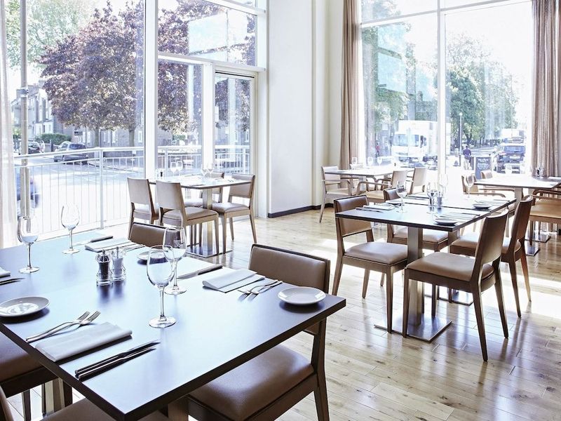 Novotel London Greenwich - Image 9