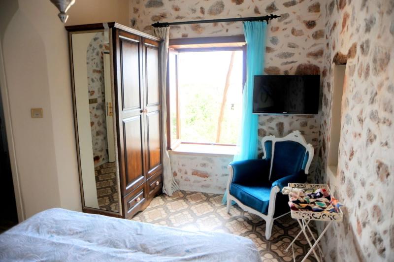 The Lemon Villa Hotel - Image 4