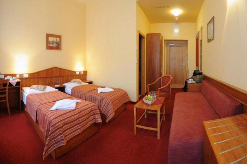 Alton Hotel - Image 6