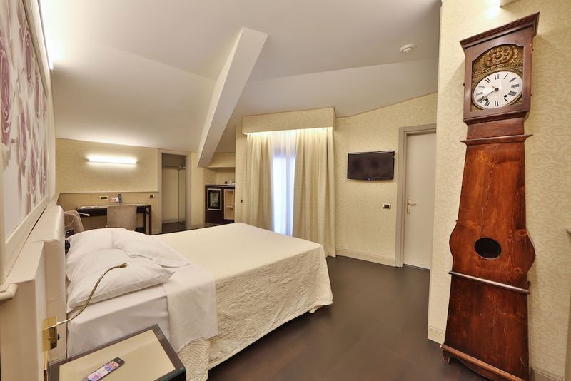 Hotel Antares Concorde - Image 4