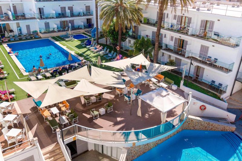 Eix Alcudia Hotel - Image 2
