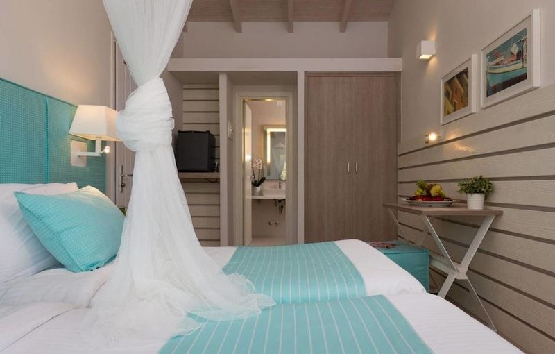 Acharavi Beach Hotel - Image 4
