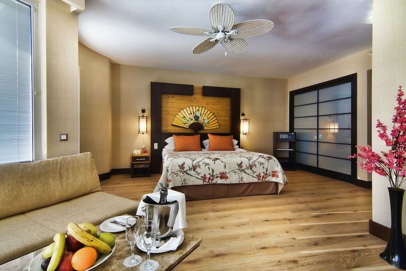 Limak Lara Deluxe Hotel - Image 3