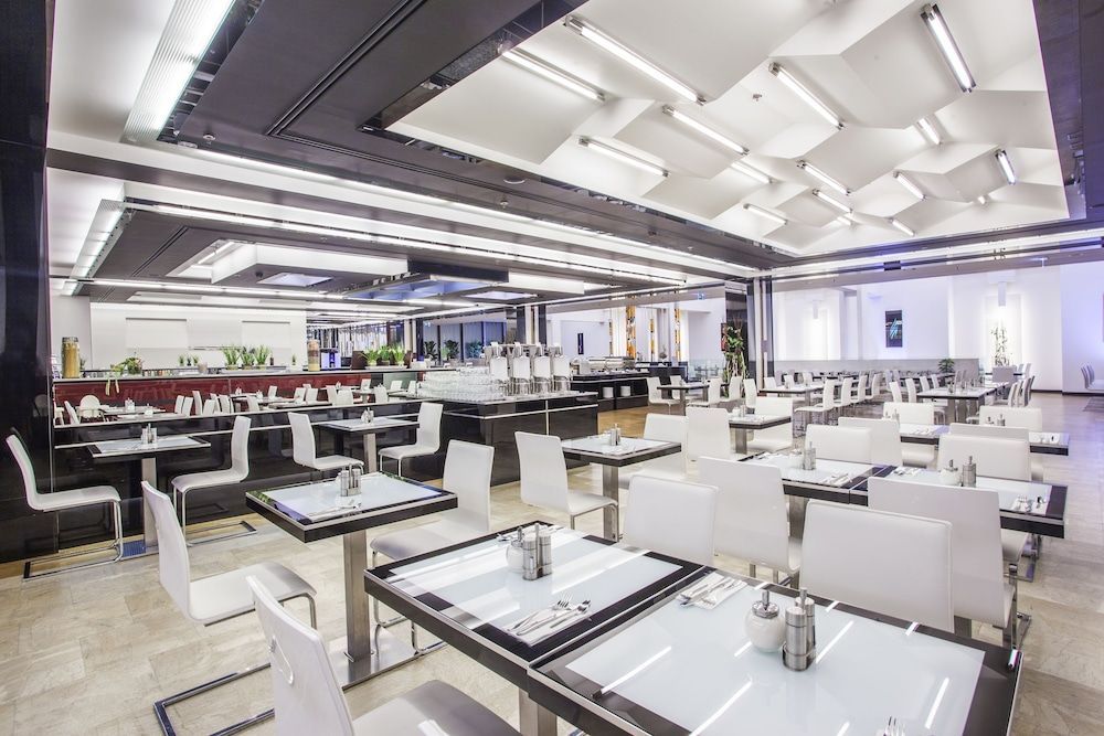 Grandior Hotel Prague - Image 6