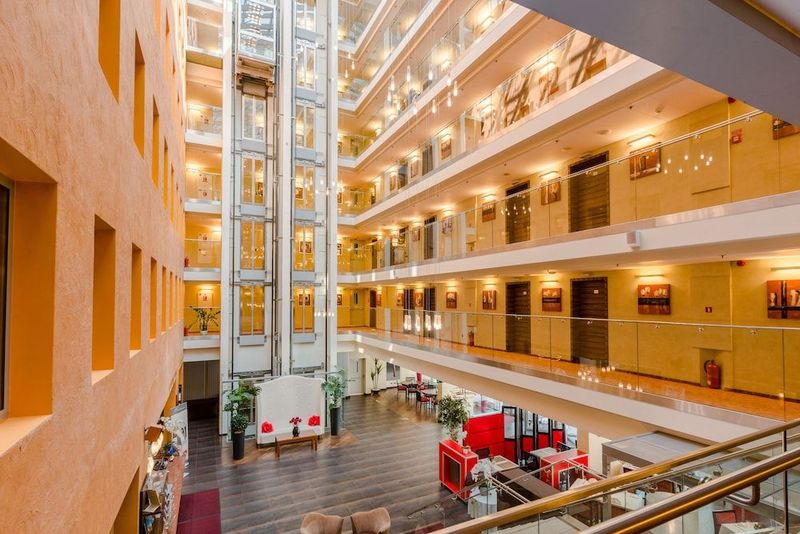Avalon Hotel & Conferences - Image 6