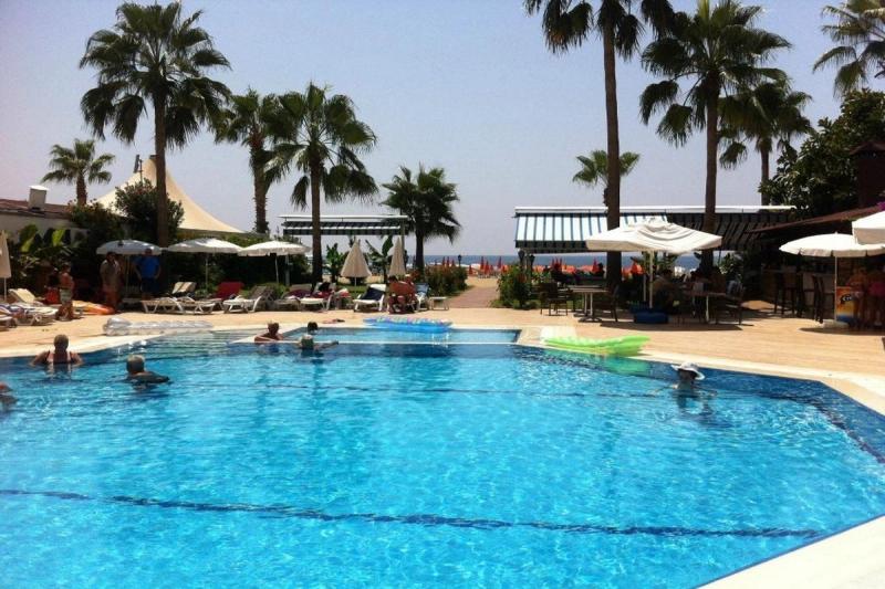 Elysee Beach Hotel - Image 3