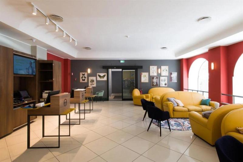 B&B Hotel Palermo Quattro Canti - Image 4