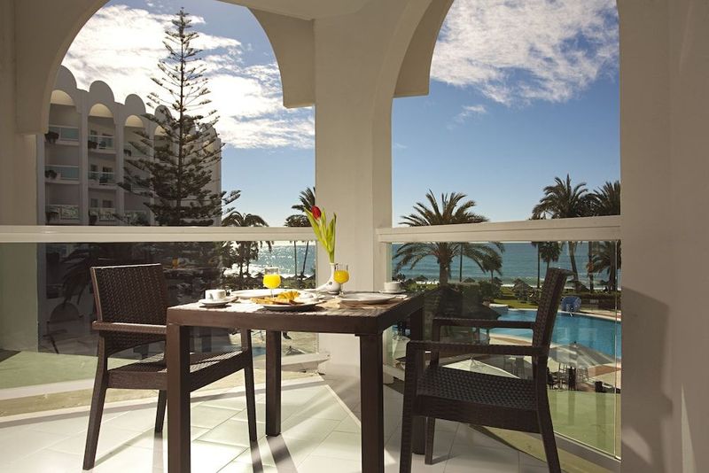 Marinas de Nerja Beach & Spa Aparthotel - Image 8