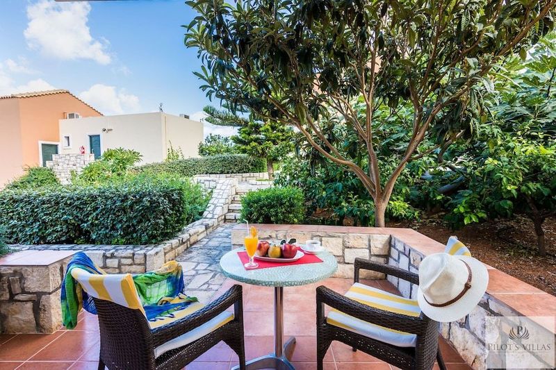 Pilot's Villas Luxury Suites - Image 8