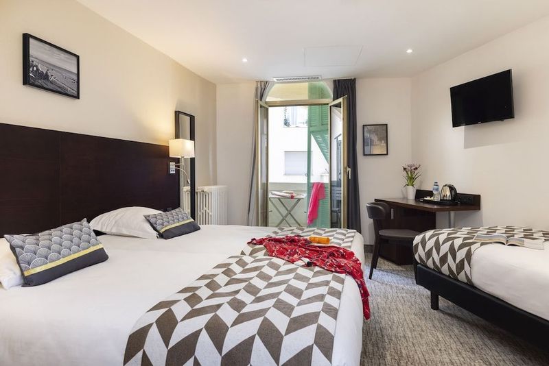 Hotel Locarno - Image 8