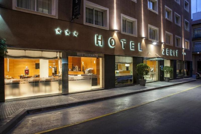 Hotel Zenit Malaga - Image 8