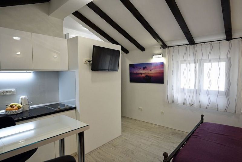 Kuzma Rooms - Image 8