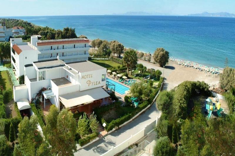Pylea Beach Hotel - Image 6