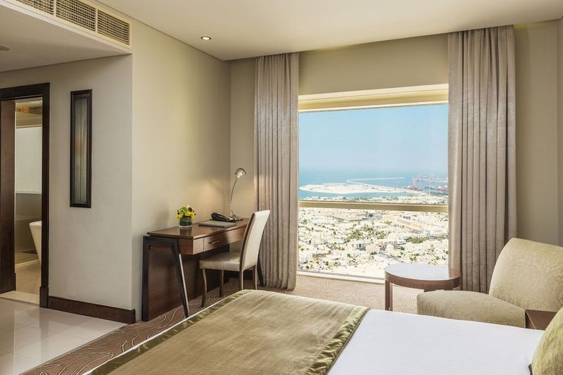 The Tower Plaza Hotel Dubai - Image 4