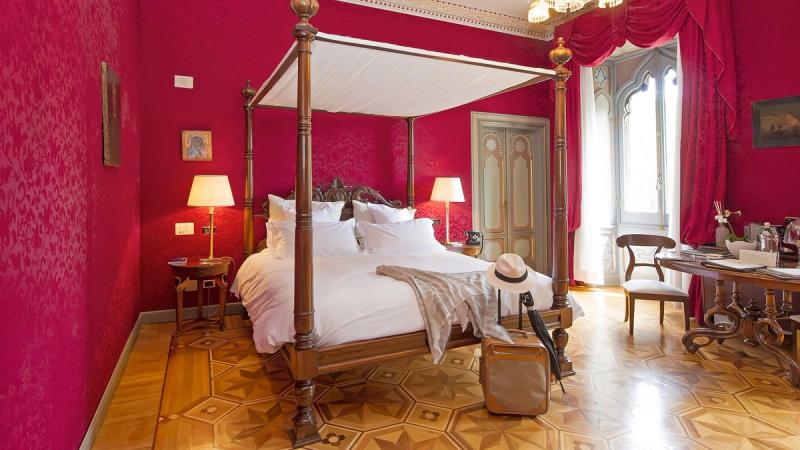 Værelse på Villa Crespi i Piemonte