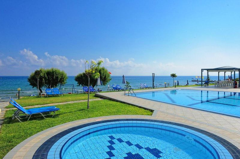 Ariadne Beach Hotel - Image 1