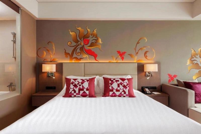 Grand Mercure Phuket Patong - Image 2