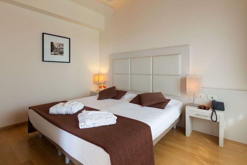 Leonardo Hotel Lago di Garda - Wellness and Spa - Image 9