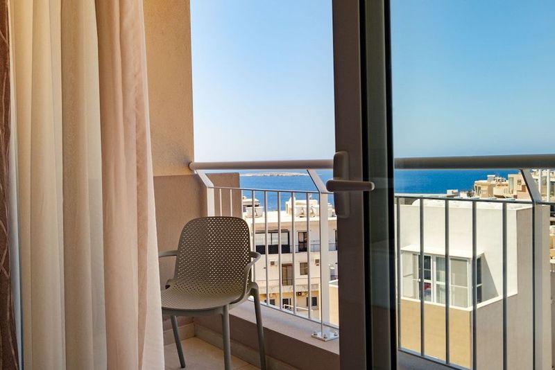 Mayflower Hotel Malta - Image 9