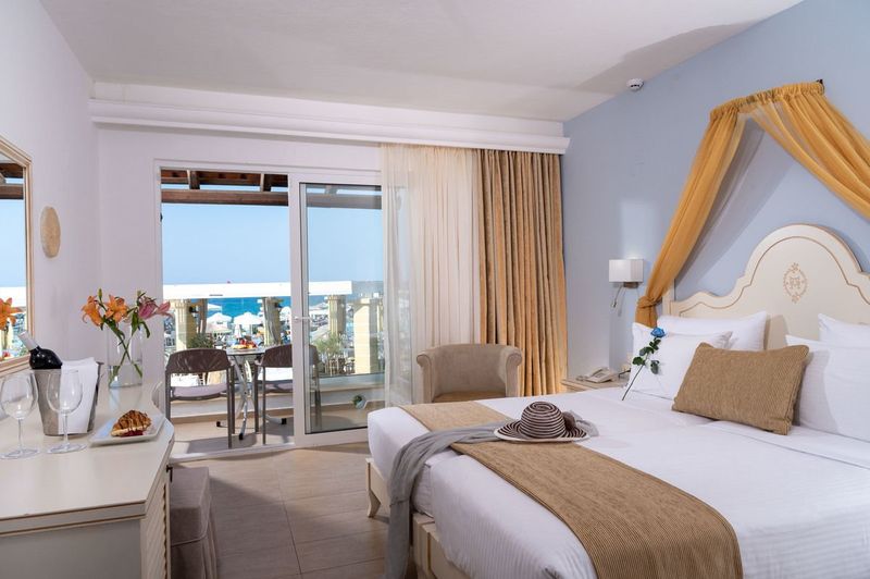 Alexander Beach Hotel & Village Resort - Image 5