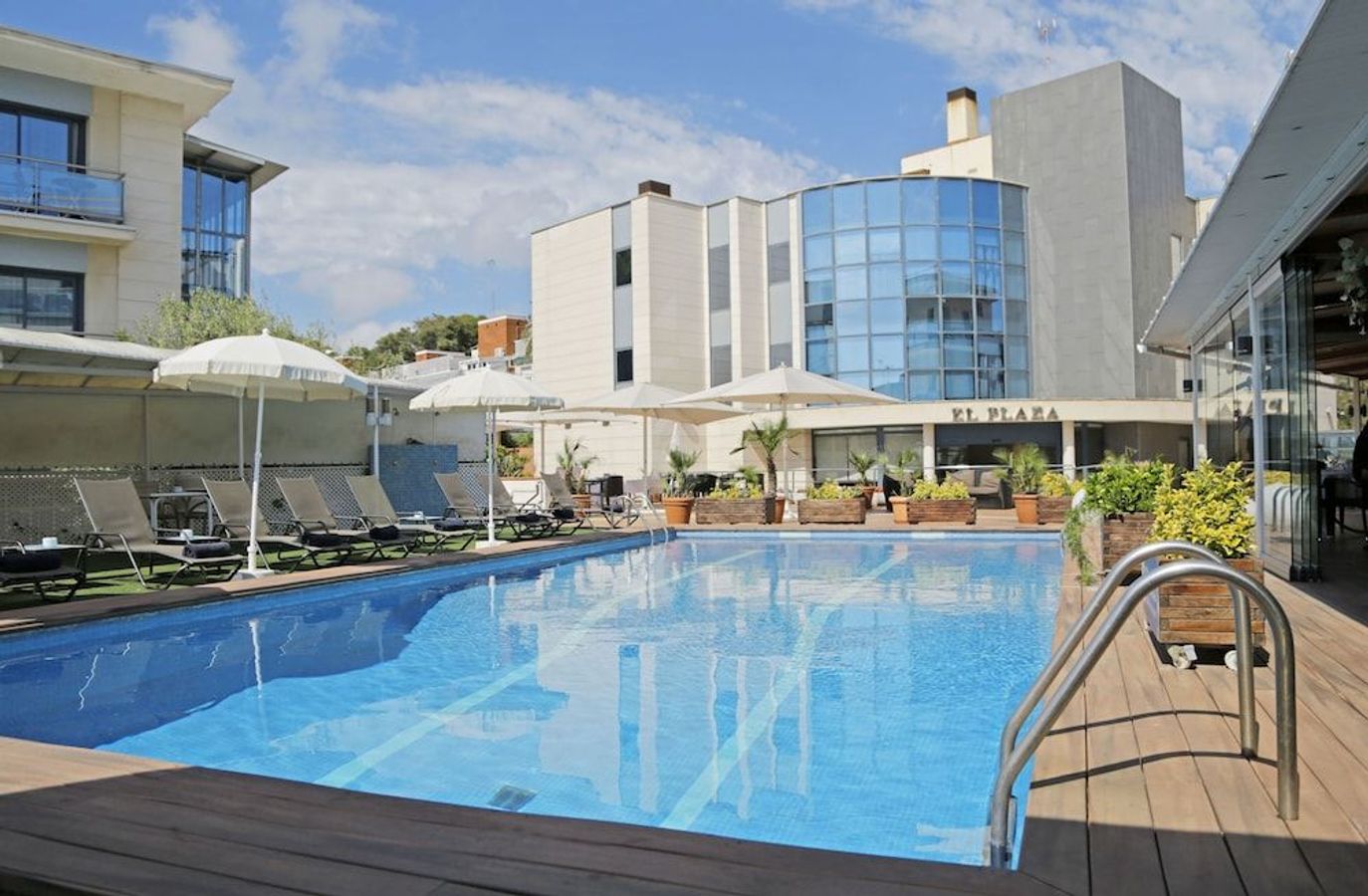 Best Western Hotel Mediterraneo har et dejligt poolområde og ligger kun få skridt fra stranden i Castelldefels.