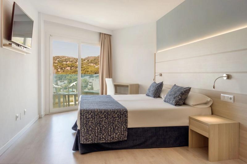Tomir Portals Suites - Image 8