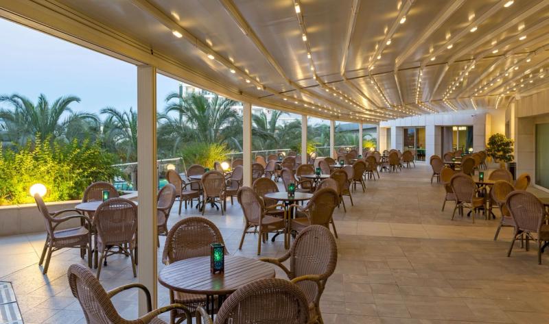 Royal Wings Hotel - Image 2