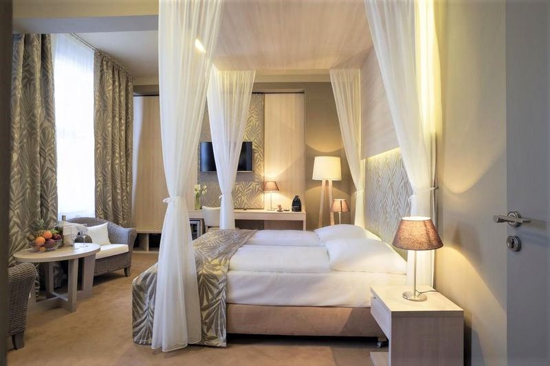 Pytloun Kampa Garden Hotel Prague - Image 2