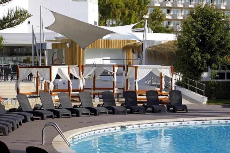 BG Hotel Pamplona - Image 5