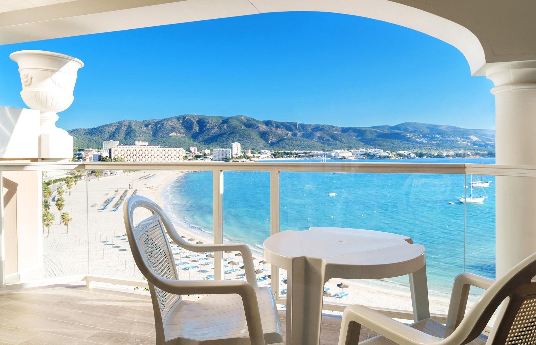 Hotel Comodoro Playa Seramar - Image 3