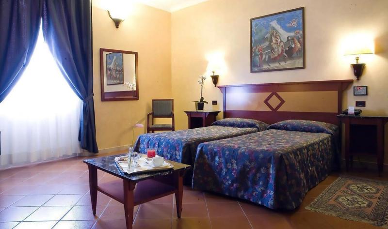 Hotel Corona d'Italia - Image 10