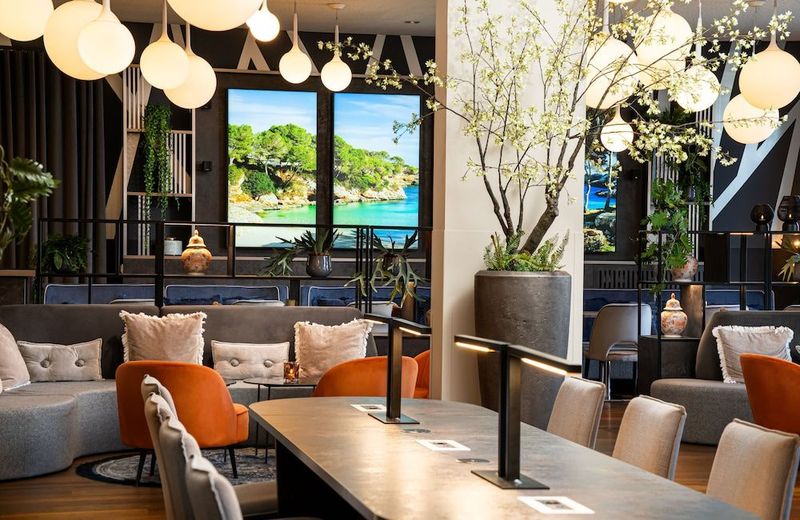 Leonardo Hotel Premium Wien Hauptbahnhof - Image 2
