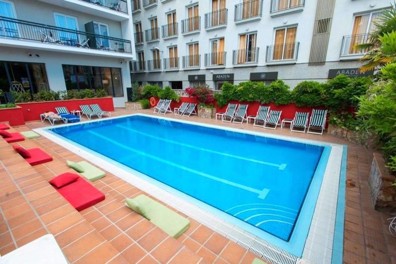 Aqua Hotel Bertran Park - Image 6